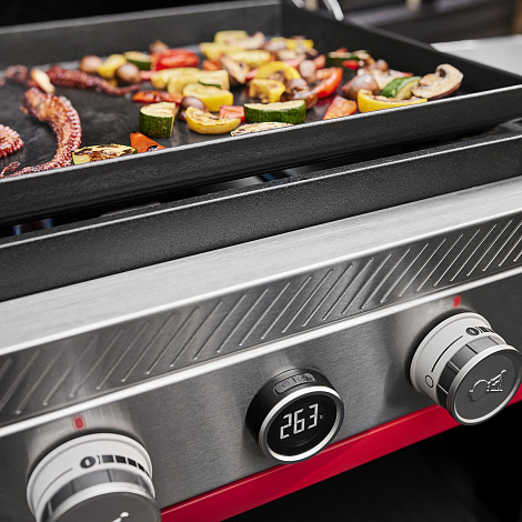 Гридль газовый Weber Slate 76 см, черный